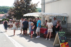 vide grenier - vide jardin  - Cubrial 2012 (32)